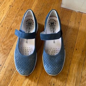 Mephisto walking shoes